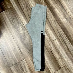 Nike Dri-Fit Ankle length leggings